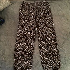 Charlotte Russe lightweight black and white pants